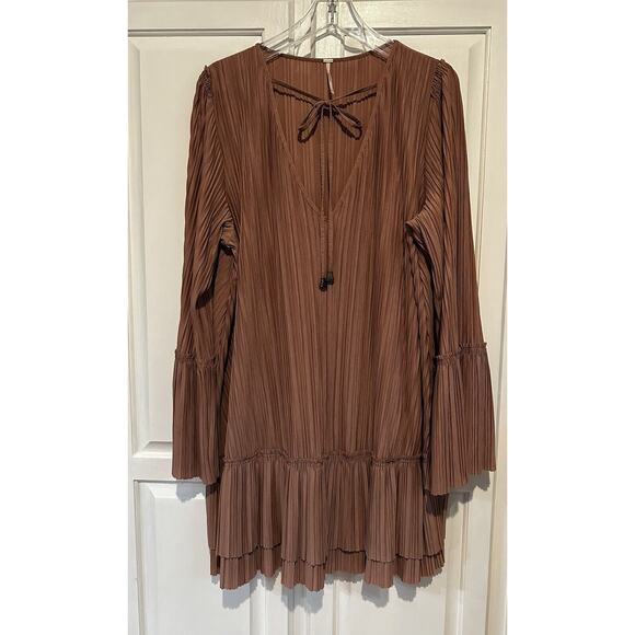 FREE PEOPLE Can't Help It Plisse Mini Dress In Clay Pink Size Large Boho Dreamy - Picture 2 of 15